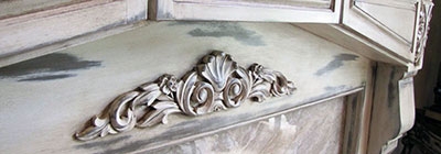 Centers with Scrolls
